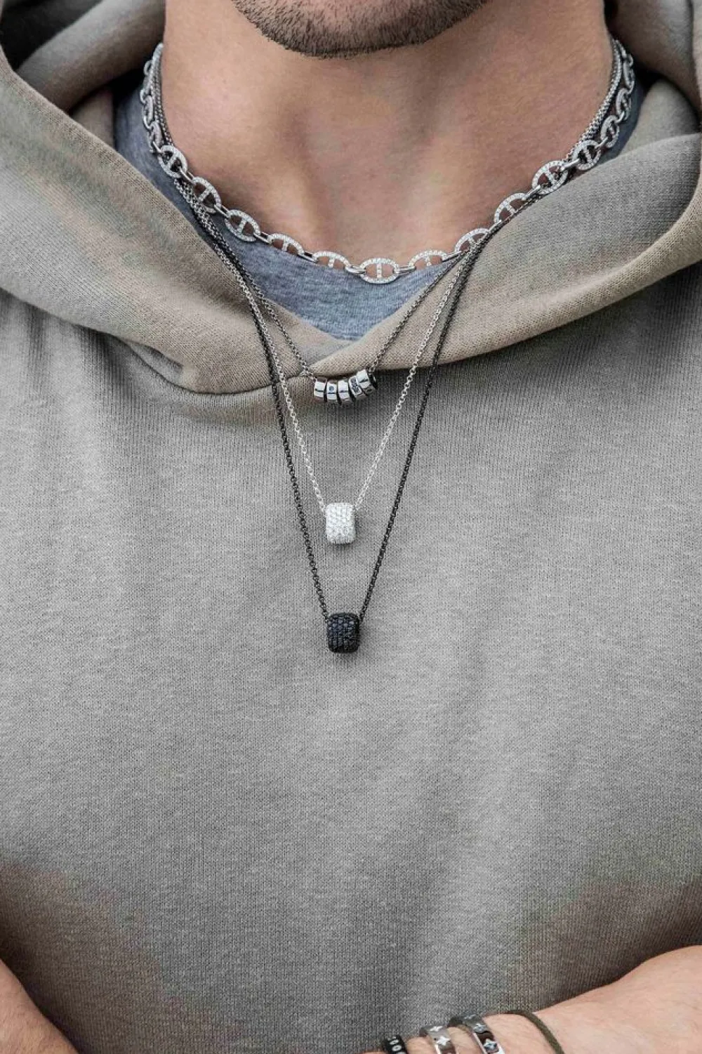 APM Monaco Collier Ajustable Avec Anneau Pave Noir^ Colliers