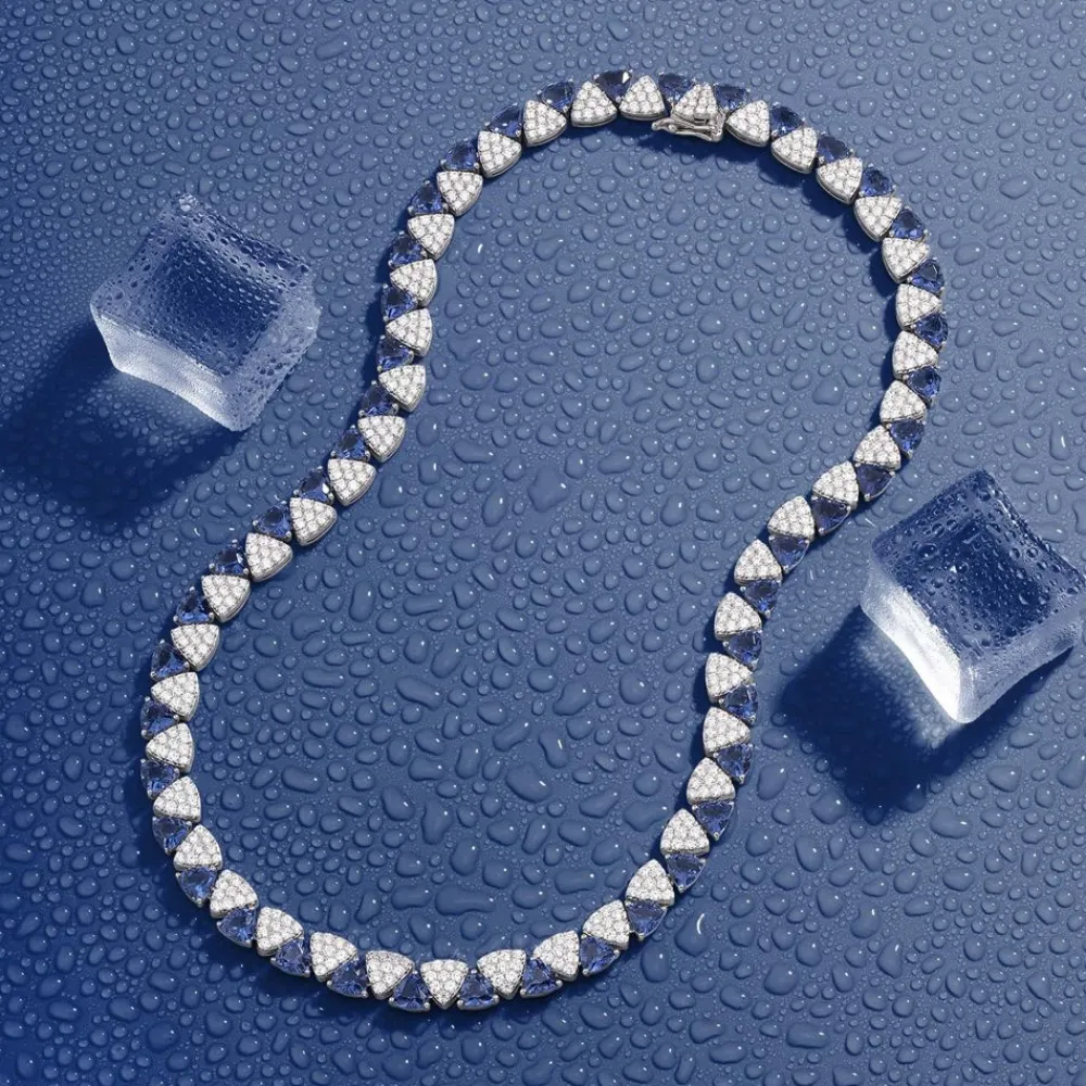 APM Monaco Ras-De-Cou Triangle Blanc Et Bleu^ Colliers